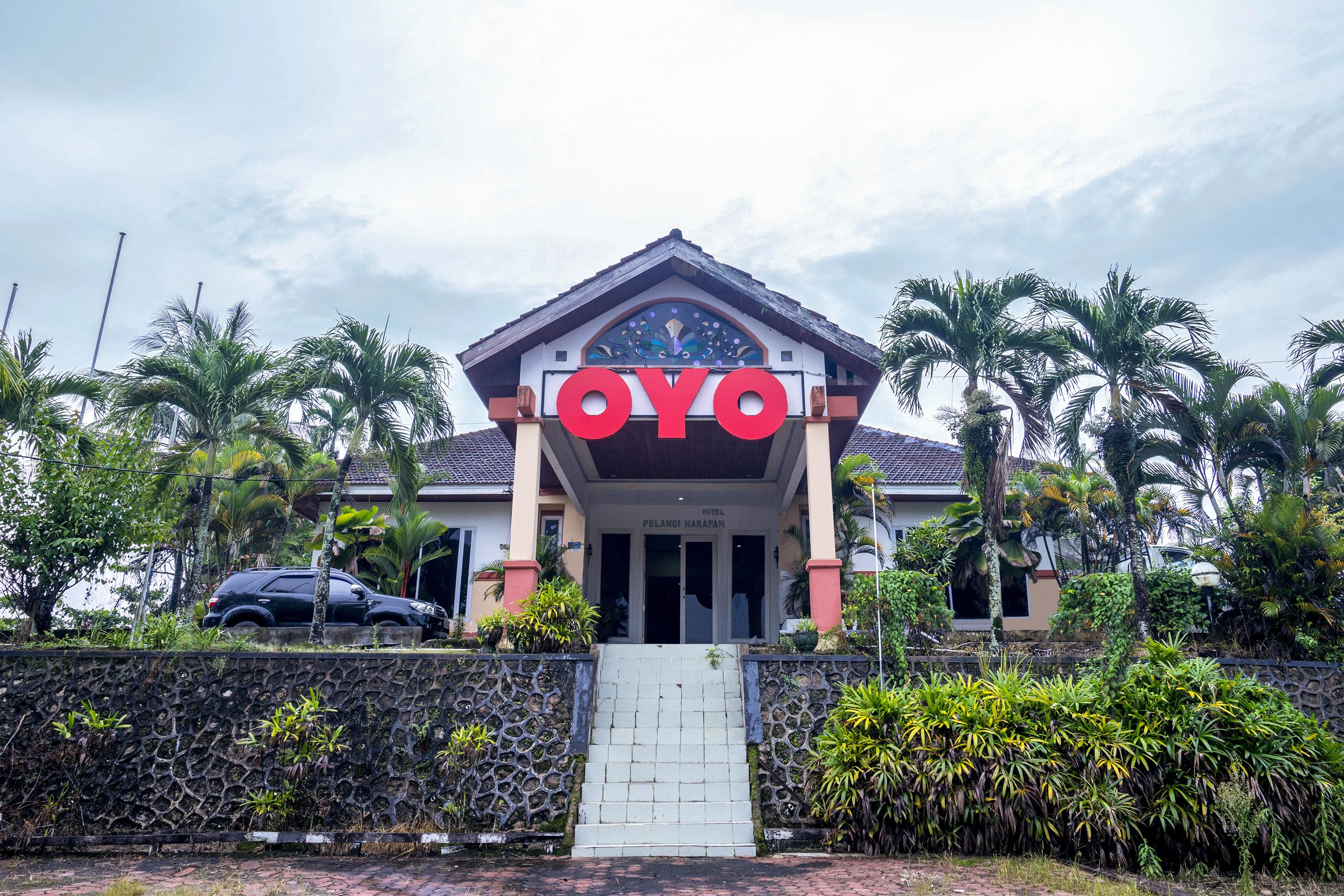 Oyo 1989 Hotel Pelangi Harapan Samarinda Exterior photo